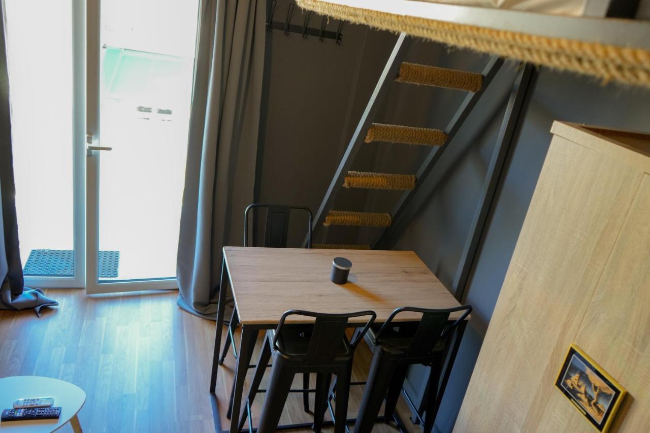 Acropolis Central Apartments アテネ エクステリア 写真